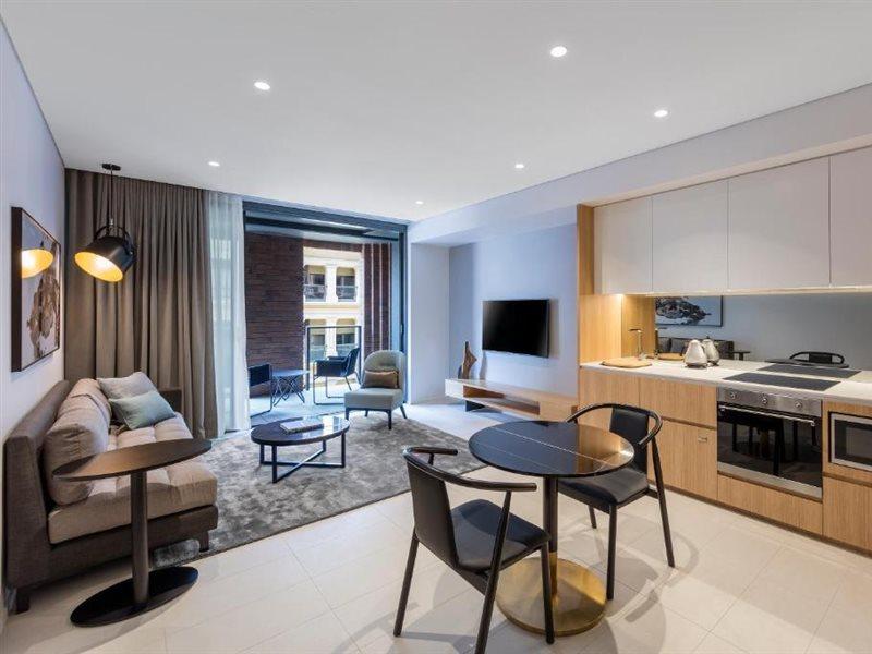 Skye Suites Сідней Екстер'єр фото A typical apartment at The Standard