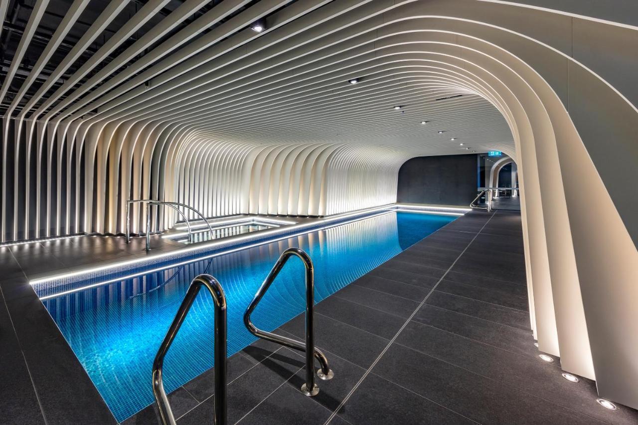 Skye Suites Сідней Екстер'єр фото The pool at The Standard London